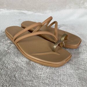 Crocs Miami Metallic Toe Loop Sandals Womens Size 8 Beige Strappy NEW